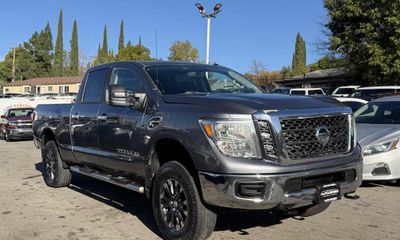 2017 Nissan Titan SV