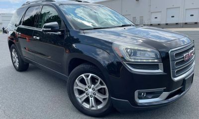 2015 GMC Acadia SLT 1