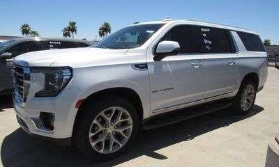2021 GMC Yukon XL SLT