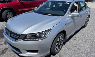 2014 Honda Accord Hybrid