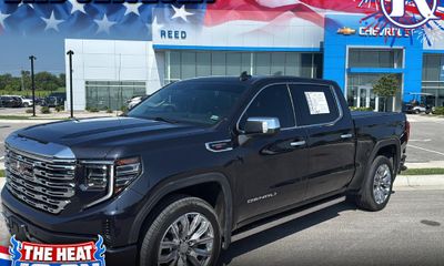2023 GMC Sierra Denali