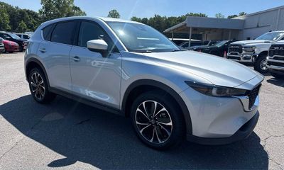 2023 Mazda CX-5 Premium Package