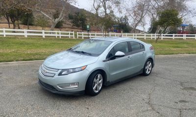 2013 Chevrolet Volt Premium