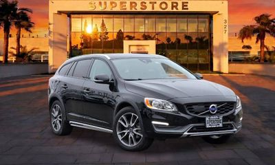 2016 Volvo V60CC SV33 Premier