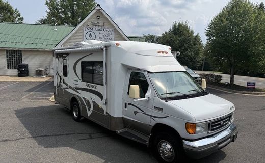 2006 Ford E-450