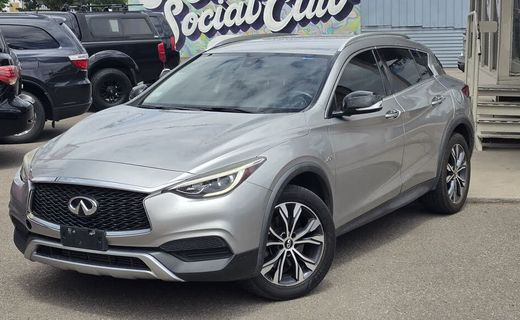 2017 Infiniti QX30 Premium