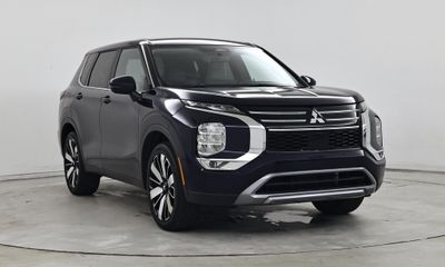 2025 Mitsubishi Outlander SE Trail Edition