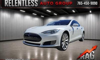 2015 Tesla Model S 85