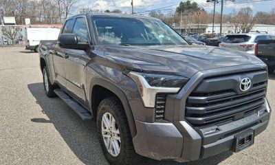 2022 Toyota Tundra SR5