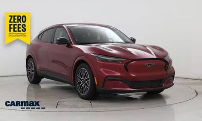 2025 Ford Mustang Mach-E Premium