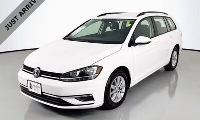 2019 Volkswagen Golf Sportwagen S SE