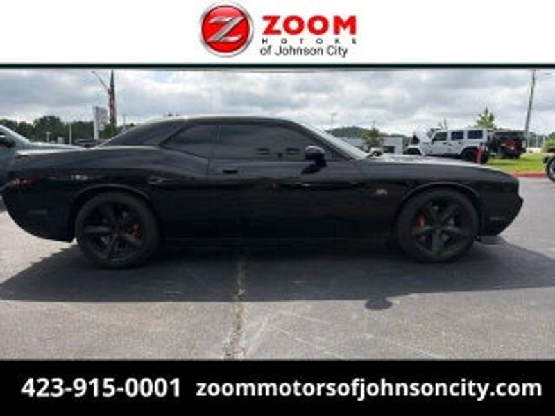2010 Dodge Challenger — a typically priced live listing