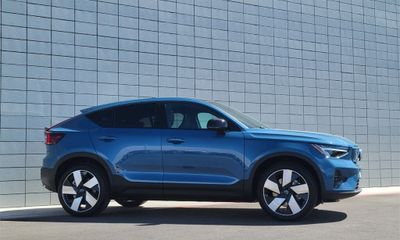 2023 Volvo C40 Plus Dark