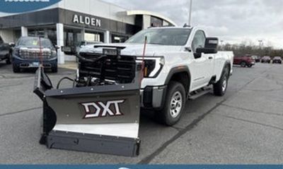 2026 GMC Sierra HD SLE