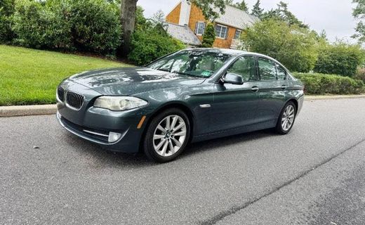 2012 BMW 528I I