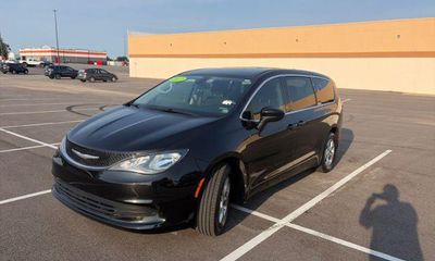 2017 Chrysler Pacifica LX