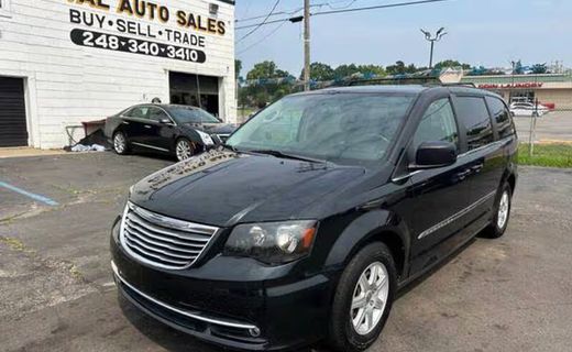 2011 Chrysler Town AND Country Touring