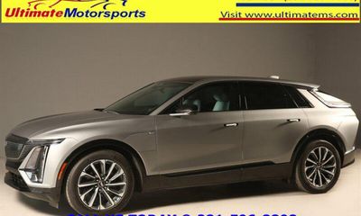 2024 Cadillac Lyriq Sport 1