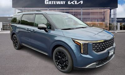 2027 Kia Carnival SX
