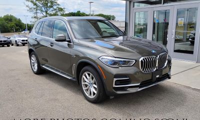 2023 BMW X5 xDrive45e