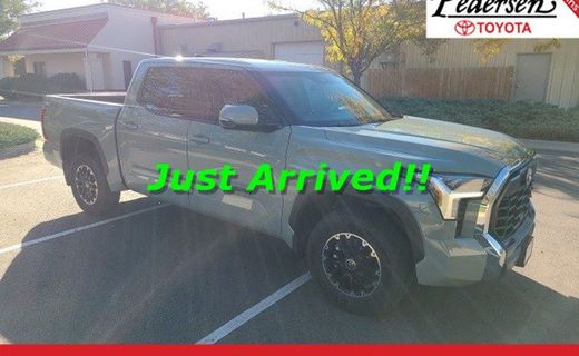 2022 Toyota Tundra SR5