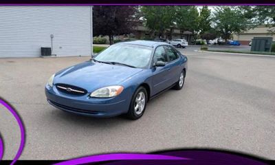 2002 Ford Taurus SE
