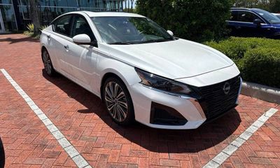 2024 Nissan Altima SL