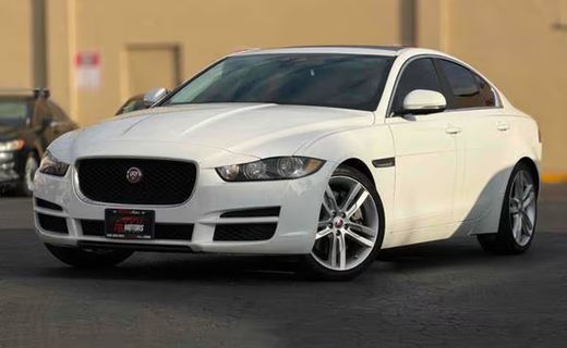 2017 Jaguar XE Prestige