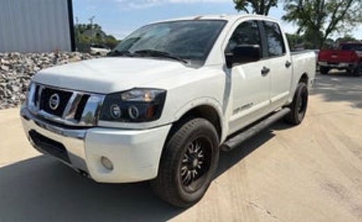 2015 Nissan Titan