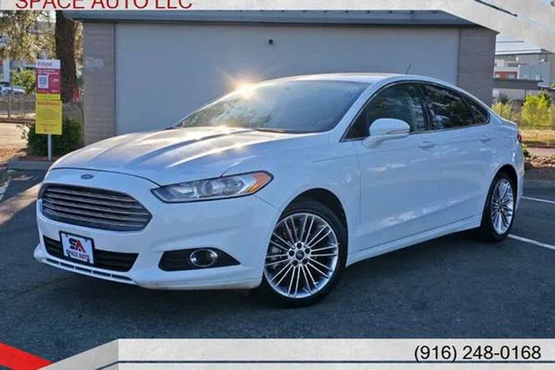 2013 Ford Fusion — a typically priced live listing
