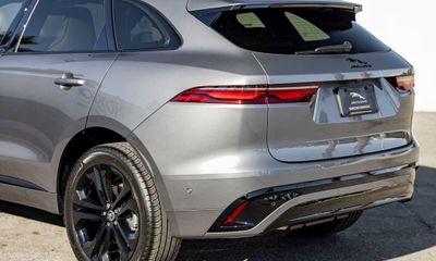 2025 Jaguar F-Pace P250 S