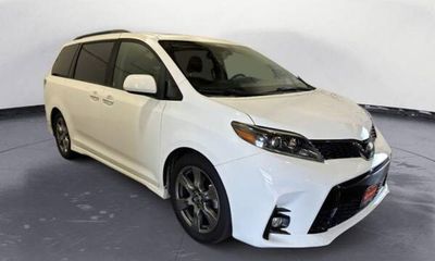 2018 Toyota Sienna SE Premium