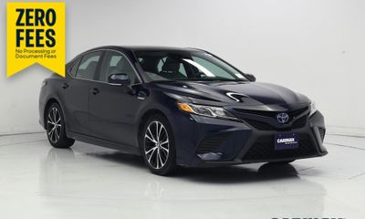 2019 Toyota Camry SE XLE Hybrid