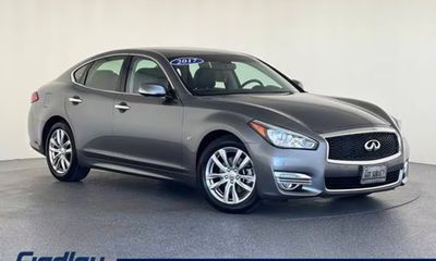 2017 Infiniti Q70 3 7