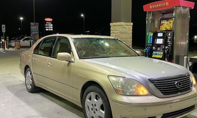 2004 Lexus LS 430