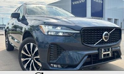 2023 Volvo XC60 Core Bright Theme