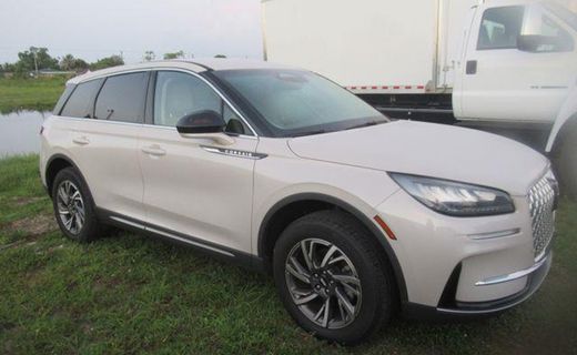 2023 Lincoln Corsair Standard