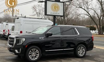 2023 GMC Yukon SLT