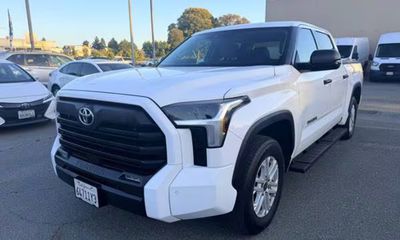 2023 Toyota Tundra SR5