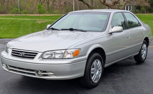 2001 Toyota Camry LE