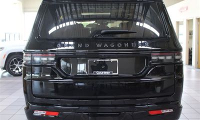 2023 Jeep Grand Wagoneer Series II