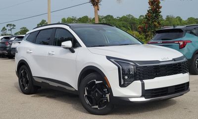 2026 Kia Sportage EX