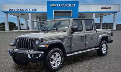 2023 Jeep Gladiator Sport