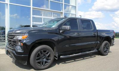 2024 Chevrolet Silverado Custom