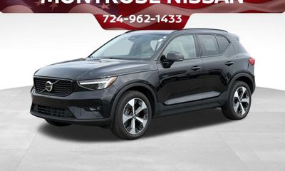 2023 Volvo XC40 Plus Dark