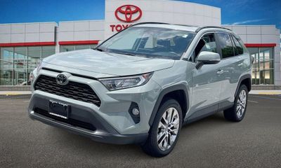 2021 Toyota RAV4 XLE Premium