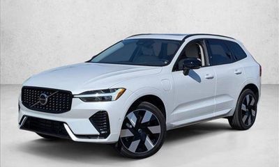 2024 Volvo XC60 Plus Dark
