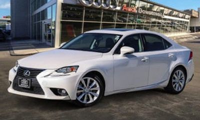 2017 Lexus IS 200T