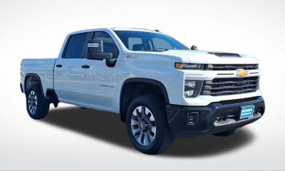 2024 Chevrolet Silverado HD Custom