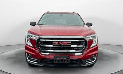 2024 GMC Terrain AT4